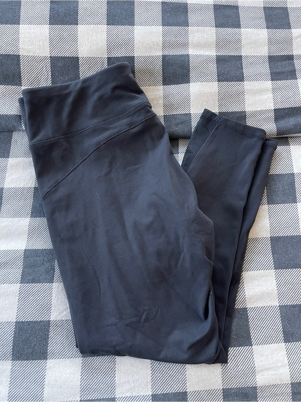 Calia by Carrie Underwood Black High Rise Workout Leggings L mesh Side details